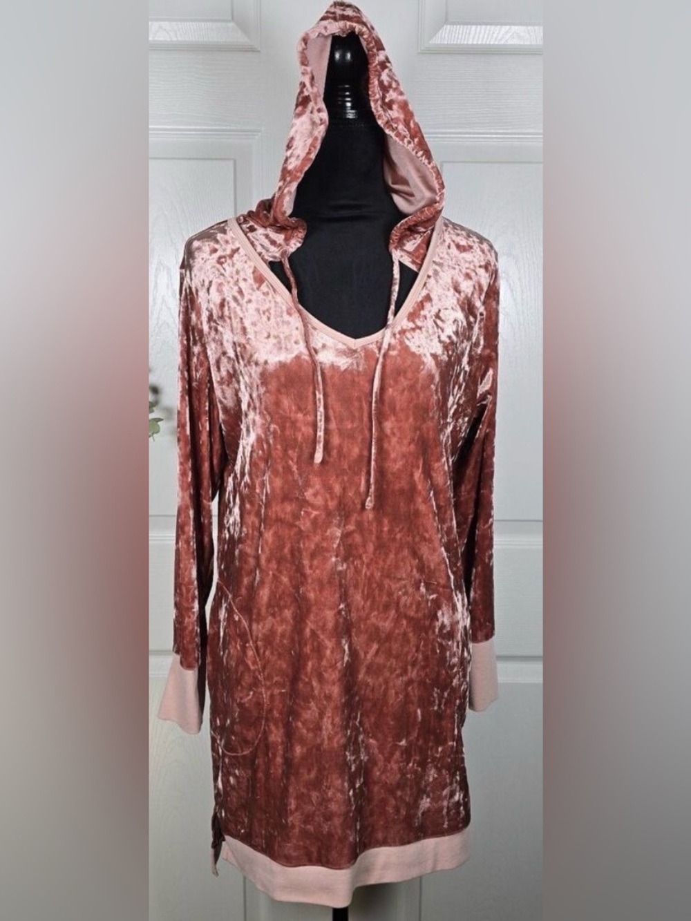 Betsey Johnson Crushed Velvet Tunic Dress Size L Hooded Velour Lounge Blush Pink